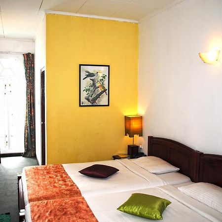 Binota Hotel Нувара-Элия Экстерьер фото