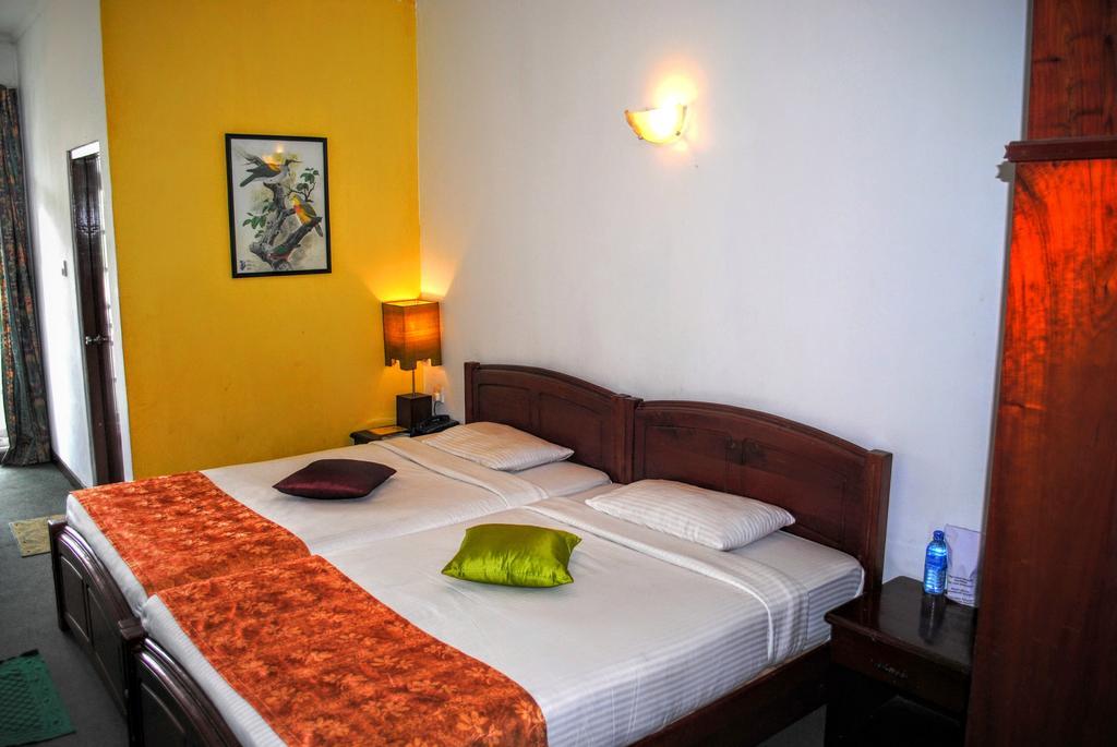 Binota Hotel Нувара-Элия Экстерьер фото