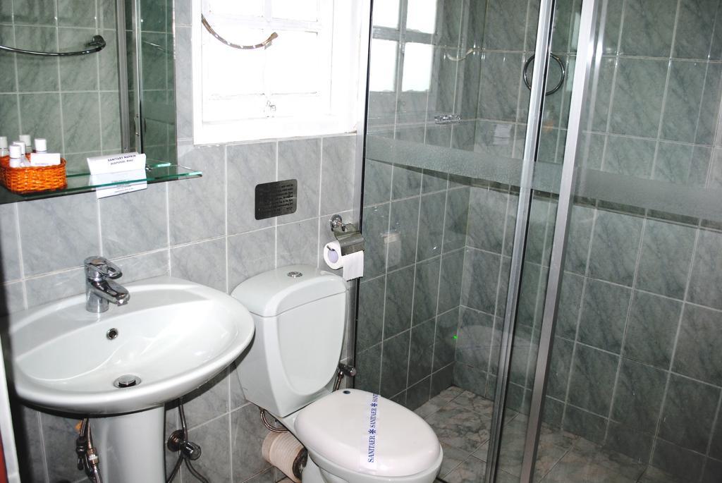 Binota Hotel Нувара-Элия Экстерьер фото