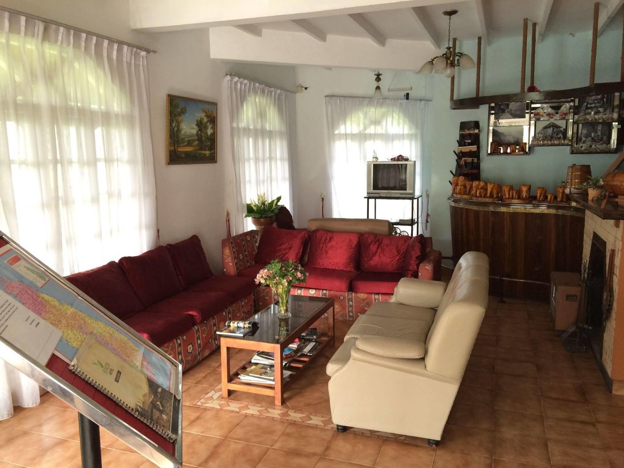 Binota Hotel Нувара-Элия Экстерьер фото